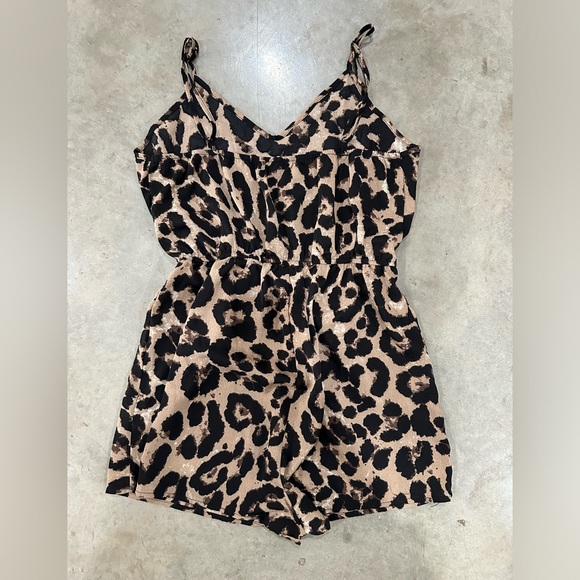 Leopard print romper - Picture 2 of 5
